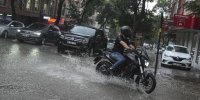 ببینید | آبگرفتگی معابر و کندی تردد در پی بارش باران در ترکیه