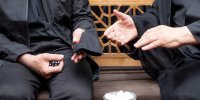 ببینید | لحظاتی از حضور دکتر مسعود پزشکیان در هیئت ریحانه الحسین تهران