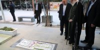 ببینید | حضور رهبر انقلاب بر مزار شهید چمران و تهرانی‌مقدم