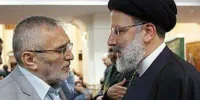 عکس | روضه خوانی منصور ارضی در هواپیمای حامل پیکر رئیسی
