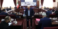 عکس | تاج با "واکر" به دیدار وزیر رفت!