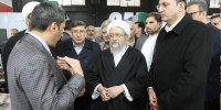 بازدید آملی لاریجانی از نمایشگاه دستاوردها و توانمندی‌های منابع طبیعی کشور