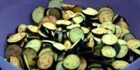 این افراد لب به بادمجان نزنند
