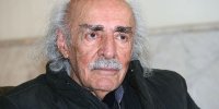 خسرو تئاتر ایران از راز یک هنر شریف نوشت