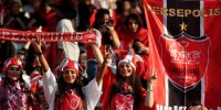 ببینید | واکنش تند مدیر روابط عمومی پرسپولیس روی آنتن زنده تلویزیون به حرمت‌شکنی به بانوان پرسپولیس