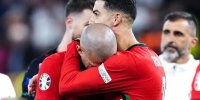 عکس| قطع سر عامل حذف رونالدو در یورو!