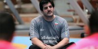 عکس | اقدام زیبای رسول خادم و پرویز پرستویی پس از حادثه معدن طبس