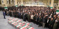تصاویری از دردودل خانواده شهدای حمله موشکی اسرائیل با رهبر انقلاب