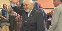 واکنش ظریف به یک شایعه؛ گروهی که با مشارکت مردم آرزوهایشان بر باد رفته، دست به ساختن دروغ زده‌اند