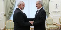 عکسی از اسماعیل هنیه و مسعود پزشکیان در دیوارنگاره ولیعصر