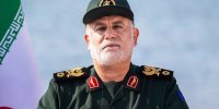 تصویری از خانواده شهید نیلفروشان در نماز جمعه تهران