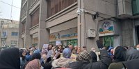 تجمع غیرقانونی پاستور علیه ظریف/ کفن پوشان در خدمت مطامع کاسبان تحریم هستند