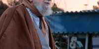 تصاویر خاص از رهبر انقلاب و سیدحسن خمینی/ فاتحه خوانی بر سر مزار همسر امام خمینی و فرزندشان