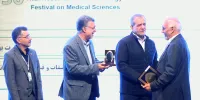 پزشکیان در هوای برفی تهران به اختتامیه یک جشنواره رفت +تصاویر