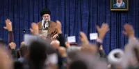 اولین تصویر از دیدار رهبر انقلاب با دانشجویان