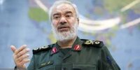 تصویری از حضور جانشین فرمانده سپاه در منزل شهید الداغی