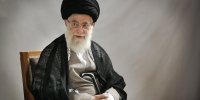عکس تاریخی رهبر معظم انقلاب و دکتر ظفرقندی