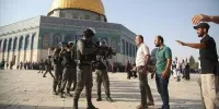 هنوز فلسطینی‌ها حق ورود به مسجدالاقصی را ندارند + ویدئو | رفتار خشونت‌آمیز صهیونیستها با فلسطینی‌ها ببینید