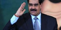 فیلمی منتشر نشده از عزاداری مادورو برای شهید رئیسی | ویدئو