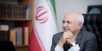 ظریف:‌ تنها عضو دولت چهاردهم هستم که اجازه ... |  اگر حمایت رهبر انقلاب نبود تکه بزرگ من گوشم بود | اگر لاریجانی تایید صلاحیت شده بود...