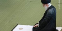 بترسید از مردانی که فقط جلوی خدا سر خم میکنند+ عکس