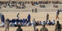 طالبان ۸ زن و ده‌ها مرد را در یک ورزشگاه شلاق زد