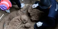 حفاری برای ساخت نیروگاه خبرساز شد/ کشف بقایای اسکلت ۱۶ هزارساله / عکس