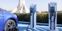 چالش‌های خودروهای برقی در تهران؛ از تأمین برق تا نبود زیرساخت‌های شارژ/ تشکری هاشمی: به نیروگاه ۵۰۰ مگاواتی نیاز داریم
