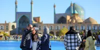 هجوم گردشگران در تعطیلات عید فطر به یک شهر ایران | مسافران رکورد نوروز را شکستند |  تعداد گردشگران لحظه به لحظه در حال افزایش است