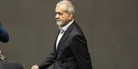 حضور پزشکیان در محل یادبود شهید رئیسی + عکس