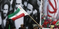 برگزاری نشست ستاد مرکزی دهه فجر/۱۲ بهمن گلباران محل جلوس امام دربهشت زهرا