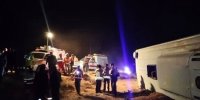 بررسی حادثه واژگونی اتوبوس محور کرمان- راور/با تخلف یا قصور برخورد قانونی می‌شود