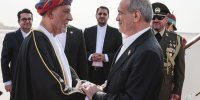 ببینید | مراسم استقبال رسمی سلطان عمان از رییس‌جمهور ایران