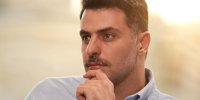 ببینید | حمله به مجری توسط موتورسواران مسلح؛ خفتگیری از علی ضیا در تونل نیایش