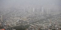 ببینید | فعالیت دودزای شهرداری در میدان سپاه تهران با وجود آلودگی شدید پایتخت