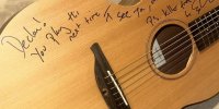 عکس| هدیه جالب خواننده آهنگ "عزیزم" به ستاره آرسنال