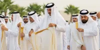تصاویر |  شرکت امیر قطر در نماز باران