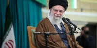 عکس | اشک ذوق دختر جوان حین دیدار امروز با رهبر انقلاب