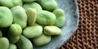 مصرف باقالا برای این افراد ممنوع