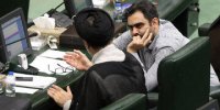 ساز چند دستگی نمایندگان تندرو مجلس دوازدهم / بادامچی: آنها چون برآمده از رای حداقلی هستند ، کاری به اکثریت جامعه ندارند