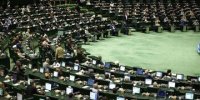 روزنامه اطلاعات: مردم برنامه‌ی زندگی‌شان را نه با قانون و بودجه، بلکه با بدترین سناریوی ممکن تنظیم می‌ کنند/ جامعه دارد تمرین می‌کند انگار نیستند
