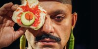صابر ابر؛ بازیگری که یک سال روی صحنه ماند