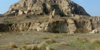 آغاز کار باستان‌شناسان در دو تپۀ تاریخی/ حفاری‌های قاچاق زیاد است