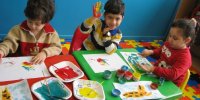 مربیان مهدکودک ما فوق‌لیسانس‌اند؛ برای ناهار بچه‌ها برنج ایرانی می‌پزیم؛فن بیان هم یاد می‌دهیم/ با این خدمات ماهی۲۰ میلیون تومان شهریه اصلا زیاد نیست!