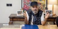 ناگفته‌های سیروس مقدم از «پایتخت»؛ ماجرای دستمزدها، دعوا و خرس چه بود؟