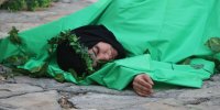 تئاتری که با یک چمدان کوچک همه جا اجرا می‌شود؛ نگاهی به آینده زمین