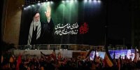 «رهبر شهید» روی دیوارنگاره میدان ولیعصر (عج) نقش بست
