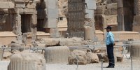 درگیری در تخت جمشید؛ سرنوشت کتیبه تاریخی چه شد؟/ جزئیات