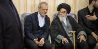 ویدیو/ حضور سرزده رئیس‌جمهور در مراسم گرامیداشت شهدای خدمت