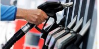 آقای پزشکیان چرا روی قیمت بنزین قفل کرده اید؟/ خودروهای فرسوده را جمع کنید، بنزین را هم گران نکنید